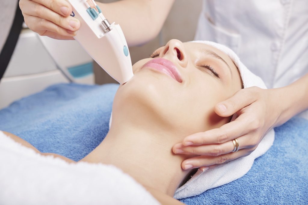 Injection of skin boosters